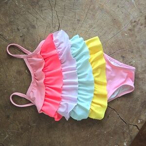 🪅 BABY GAP Ruffle Swimsuit